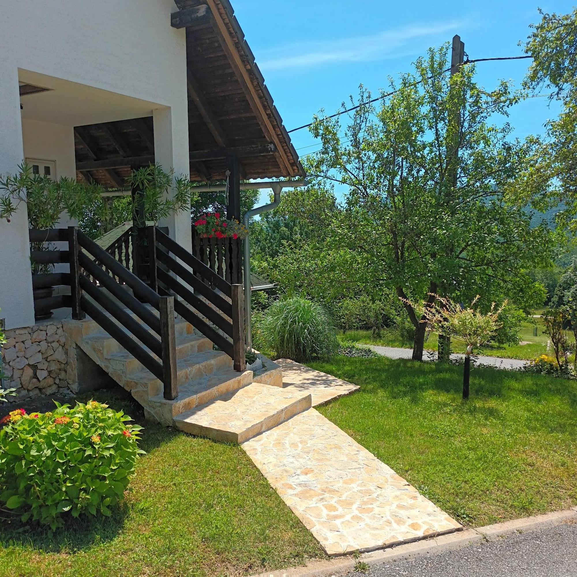 Guest House Stefanija Poljanak Esterno foto